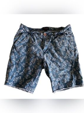 CPO Provisions Men’s 30 Blue Floral Shorts Urban Outfitters